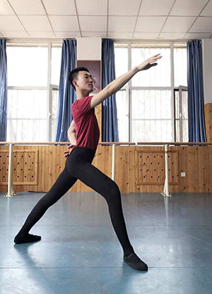 邹存晓.jpg 邹存晓.jpg