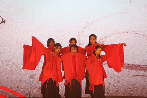 3舞蹈:礼仪之邦3.jpg 3舞蹈:礼仪之邦3.jpg